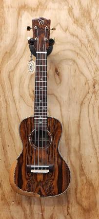 chard_uk_2470_ukulelej_pg