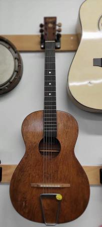 reliant_uk_guitar_1950